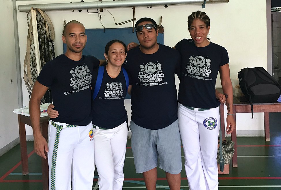 post_curacao_capoeira_new_and_old_friends