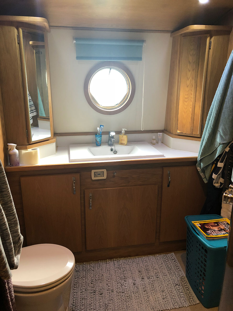 View of the houseboat bathroom facilities